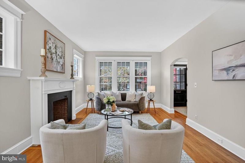 4214 37th St NW, Washington, DC 20008