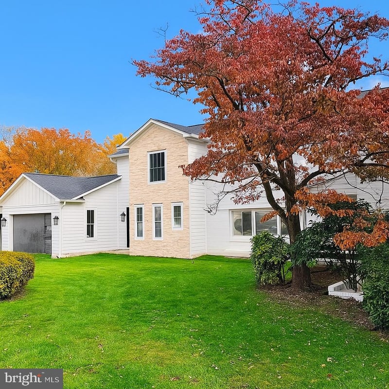 3237 Sleepy Hollow Rd, Falls Church, VA 22042