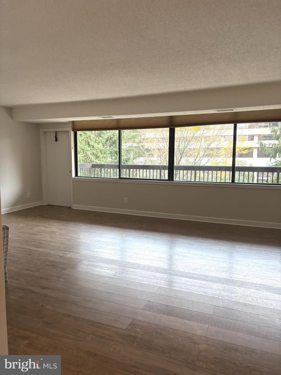 3709 S George Mason Dr #314, Falls Church, VA 22041