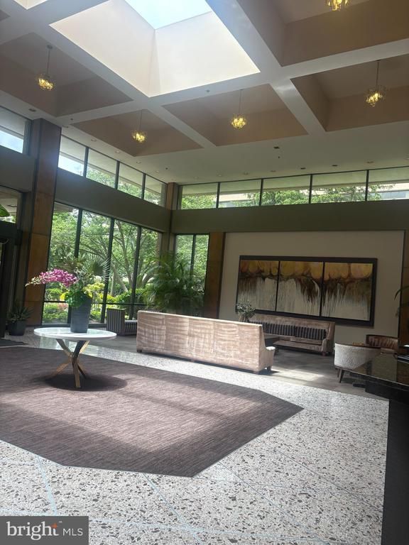 3709 S George Mason Dr #314, Falls Church, VA 22041