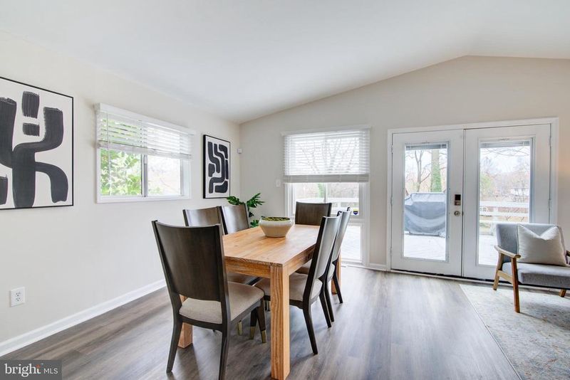 4103 Ivanhoe Ln, Alexandria, VA 22310