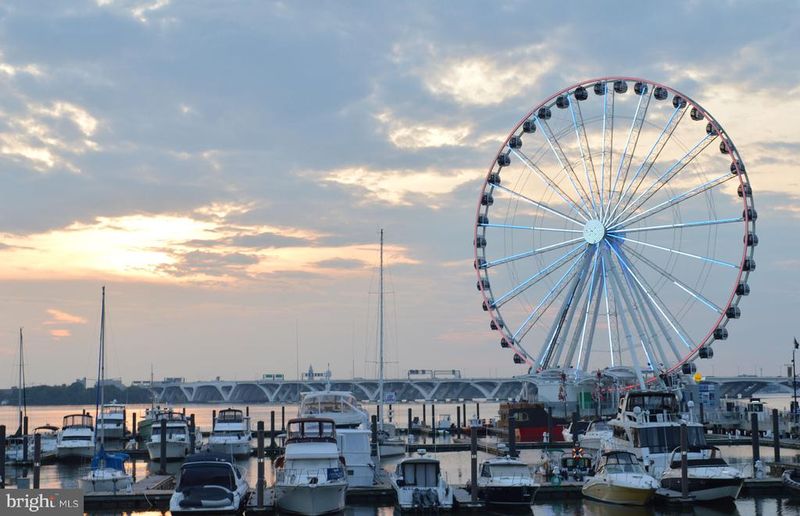 125 Kinsale Pl #511, National Harbor, MD 20745