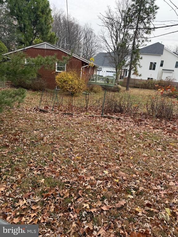 2540 Flint Hill Rd, Vienna, VA 22181