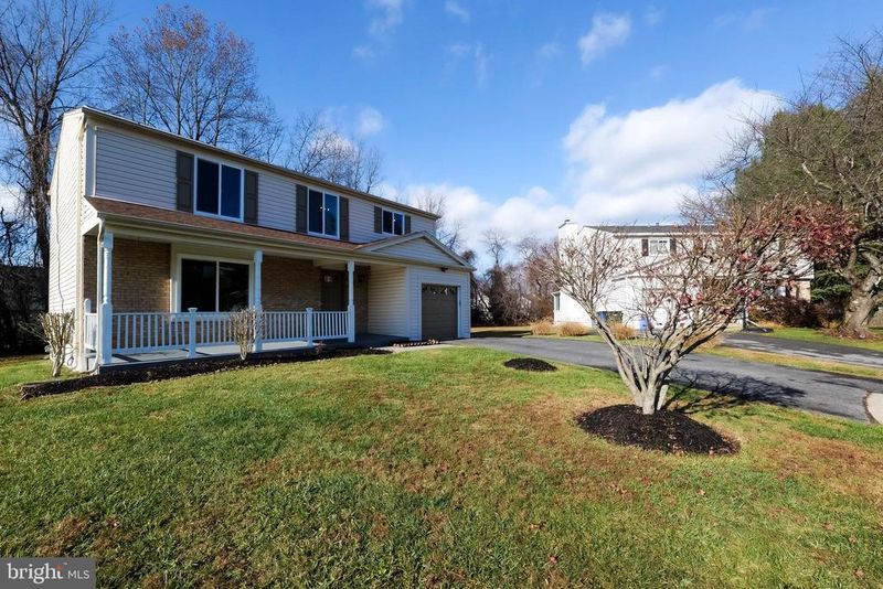 17 Thornhurst Ct, Olney, MD 20832