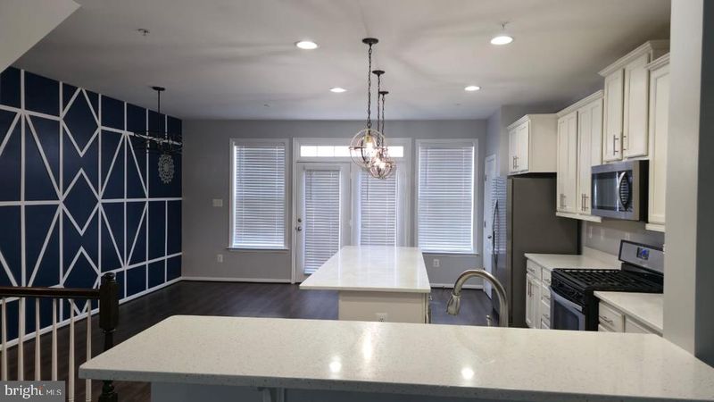 211 Spring Bank Ave, Frederick, MD 21701