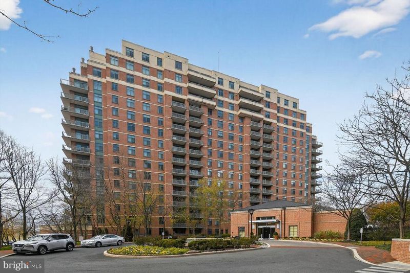 11700 Old Georgetown Rd #714, Rockville, MD 20852