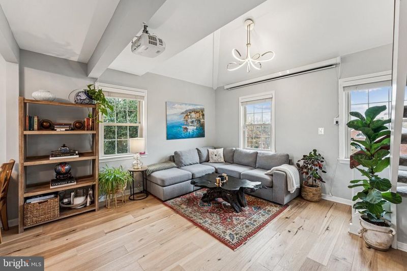 509 Bashford Ln #6, Alexandria, VA 22314