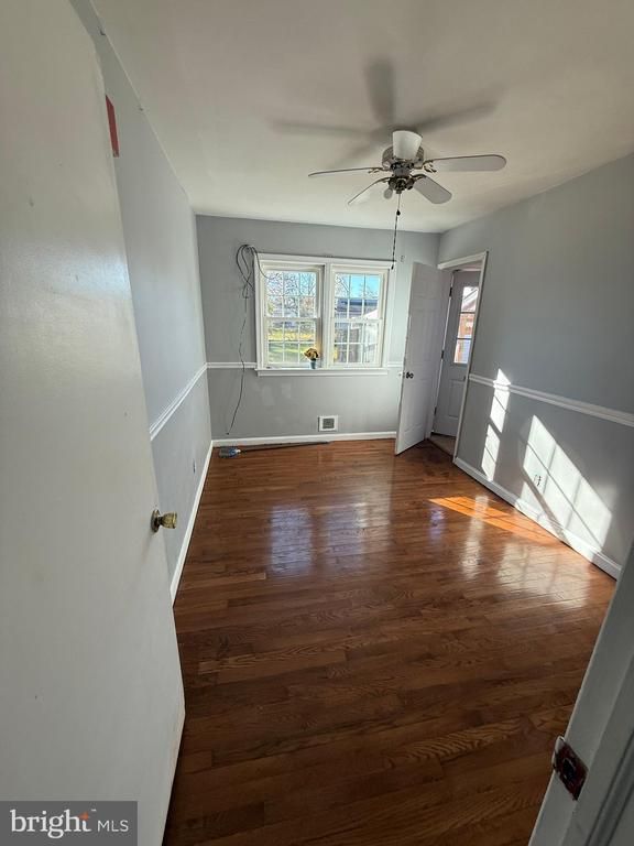 7003 Fairwood Rd, Hyattsville, MD 20784