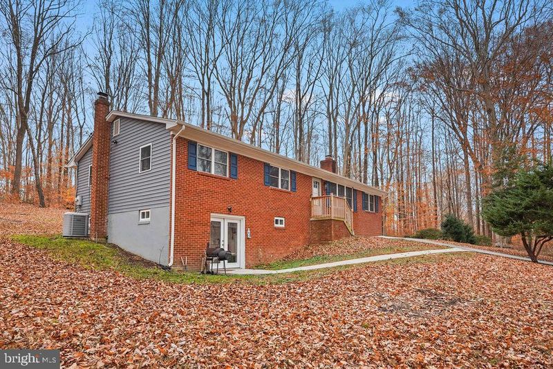 997 Mount Zion Marlboro Rd, Lothian, MD 20711