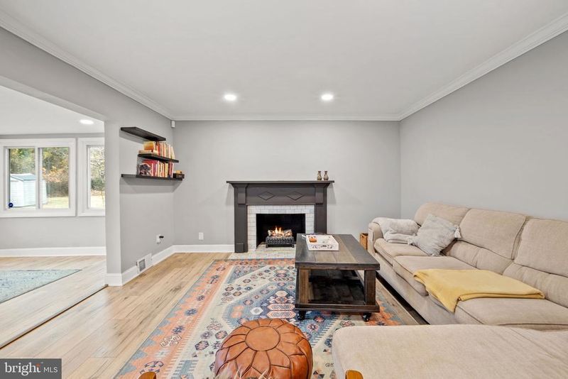 2531 Ogden St, Falls Church, VA 22043
