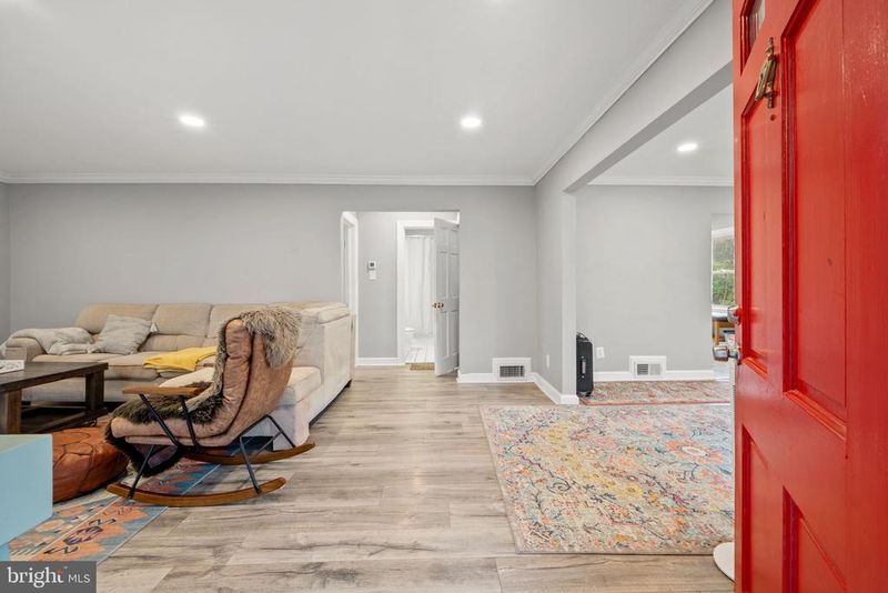 2531 Ogden St, Falls Church, VA 22043