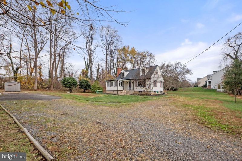 2531 Ogden St, Falls Church, VA 22043