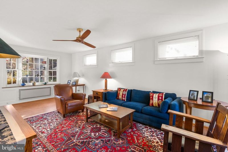 4615 Amherst Rd, College Park, MD 20740