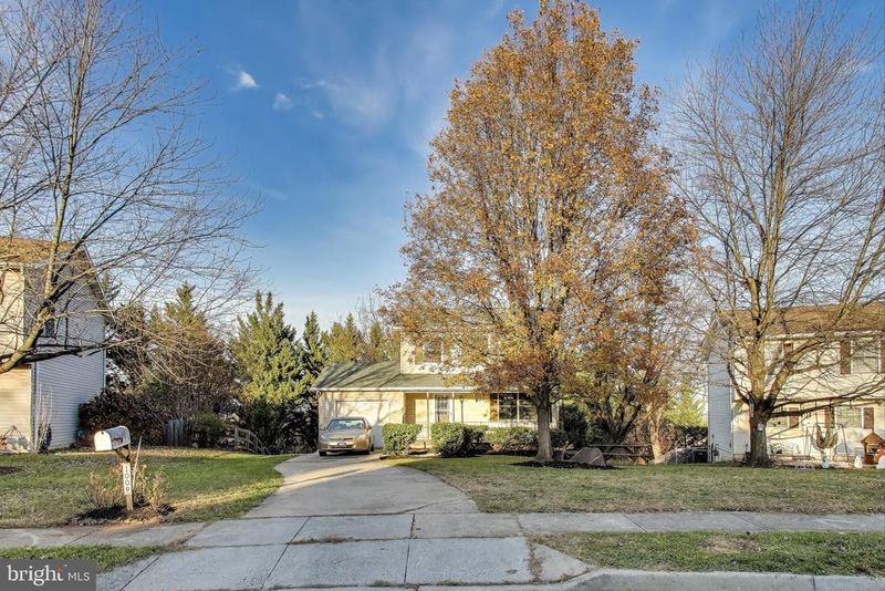 1009 Cheryls Ct, Frederick, MD 21703