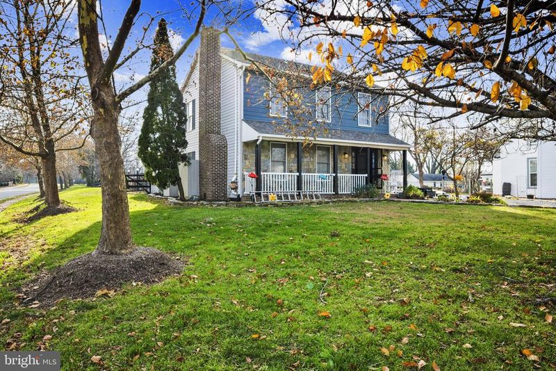 220 E Colonial Hw, Hamilton, VA 20158