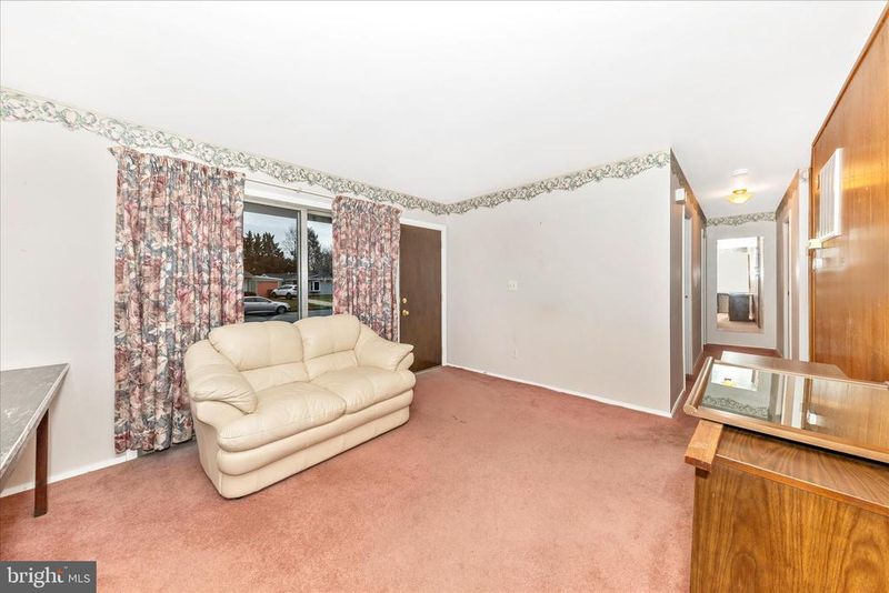 417 Logan St, Frederick, MD 21701