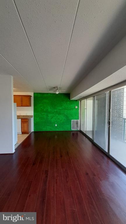1804 Metzerott #303, Hyattsville, MD 20783