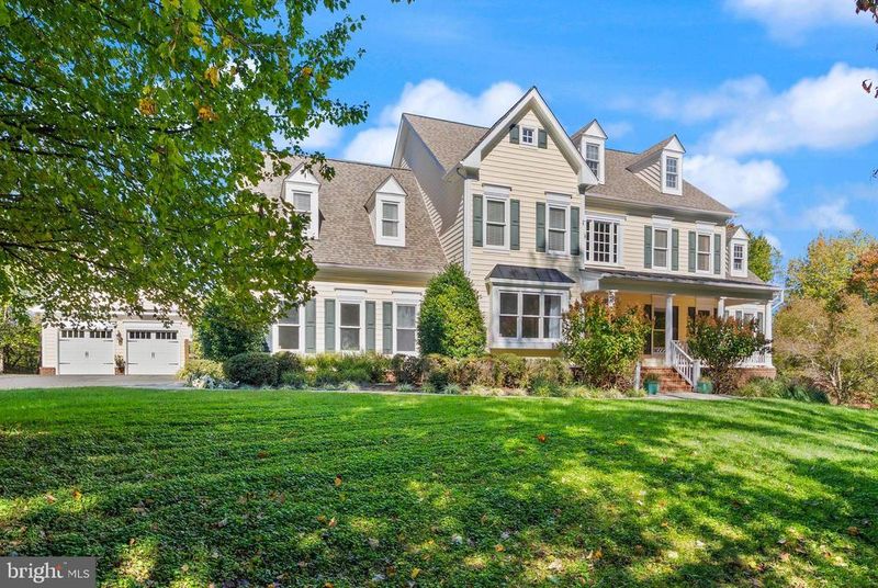 16720 Sommertime Ln, Hamilton, VA 20158