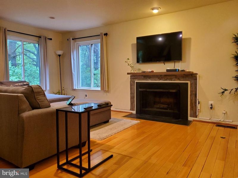 7835 Muirfield Ct, Potomac, MD 20854