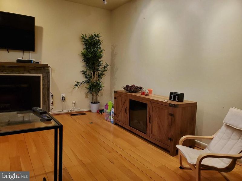 7835 Muirfield Ct, Potomac, MD 20854