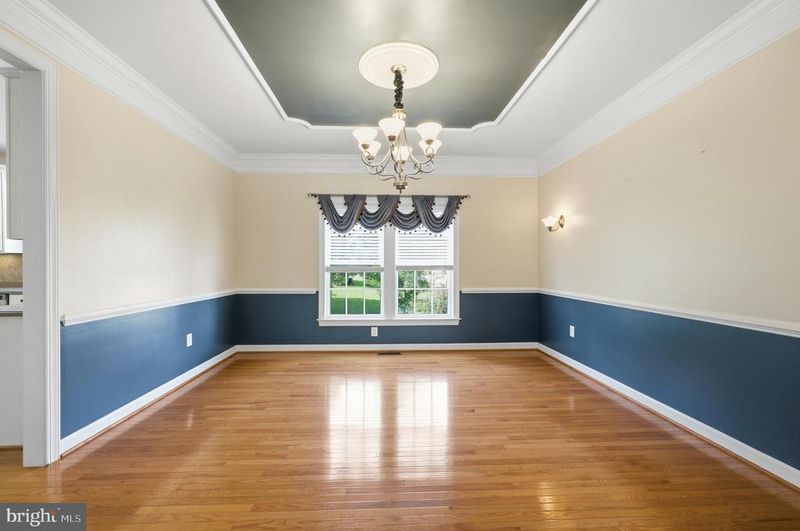 5504 Young Family Trl E, Adamstown, MD 21710