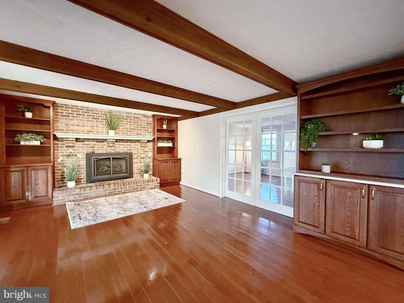9403 Erin Ave, Walkersville, MD 21793