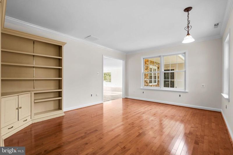 3707 Cool Crest Dr, Jefferson, MD 21755