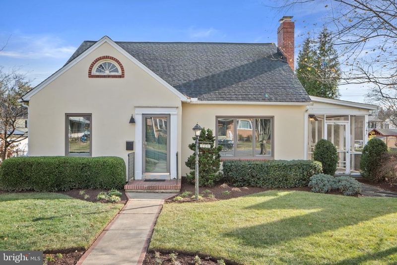 706 Fairview Ave, Frederick, MD 21701