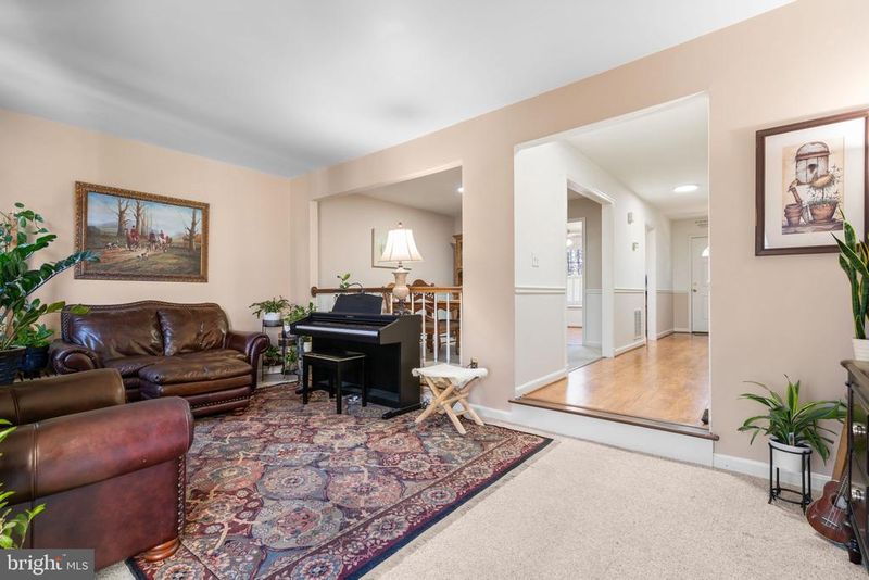 1043 Windrush Ln #5, Sandy Spring, MD 20860