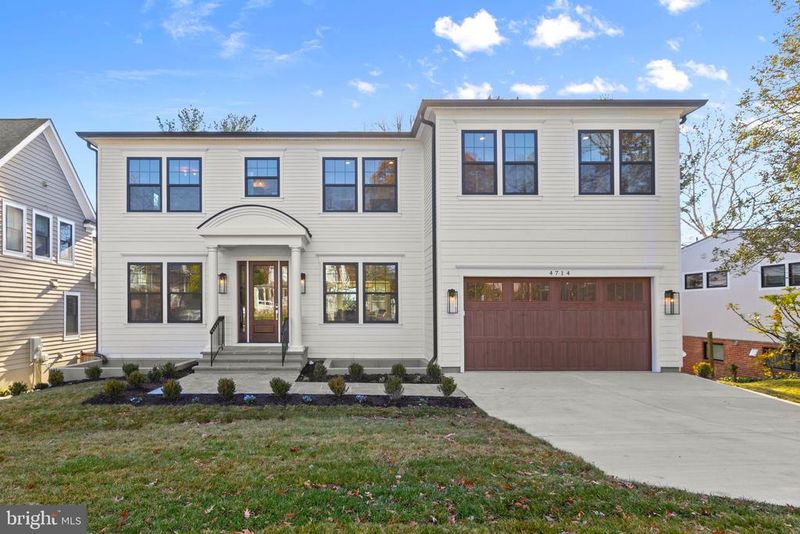 4714 Essex Ave, Chevy Chase, MD 20815