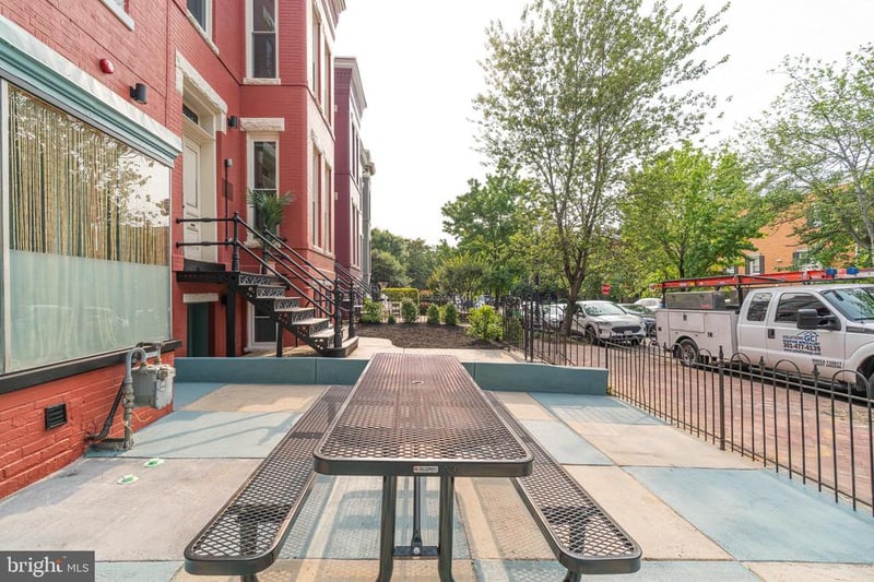 711 G St SE, Washington, DC 20003
