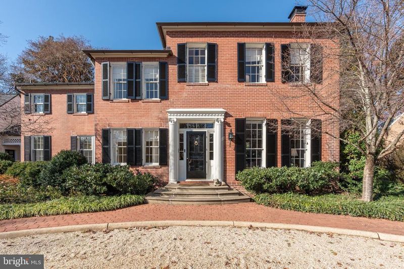 616 Fort Williams Pw, Alexandria, VA 22304