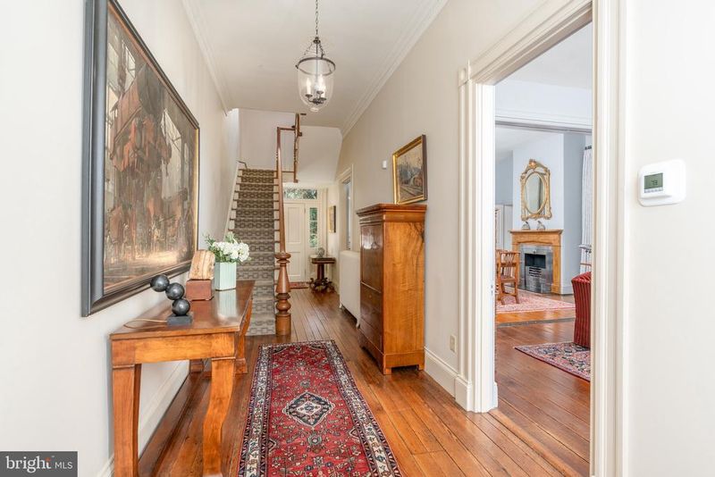 616 Fort Williams Pw, Alexandria, VA 22304