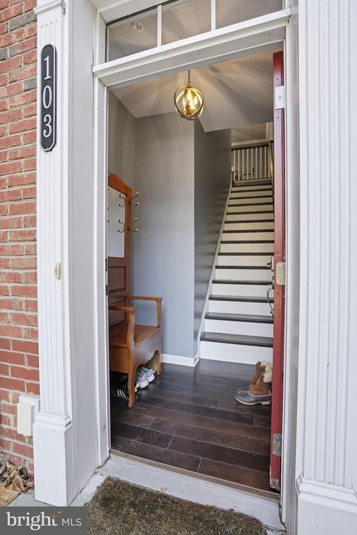 43031 Foxtrail Woods Ter #103, Ashburn, VA 20148