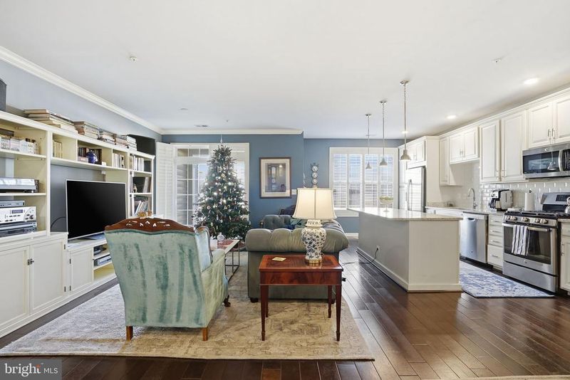 43031 Foxtrail Woods Ter #103, Ashburn, VA 20148