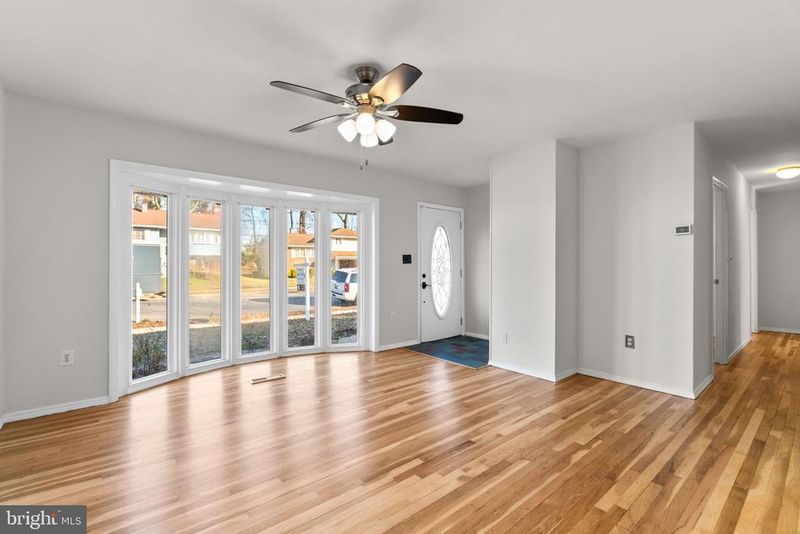 8111 Phirne Rd E, Glen Burnie, MD 21061
