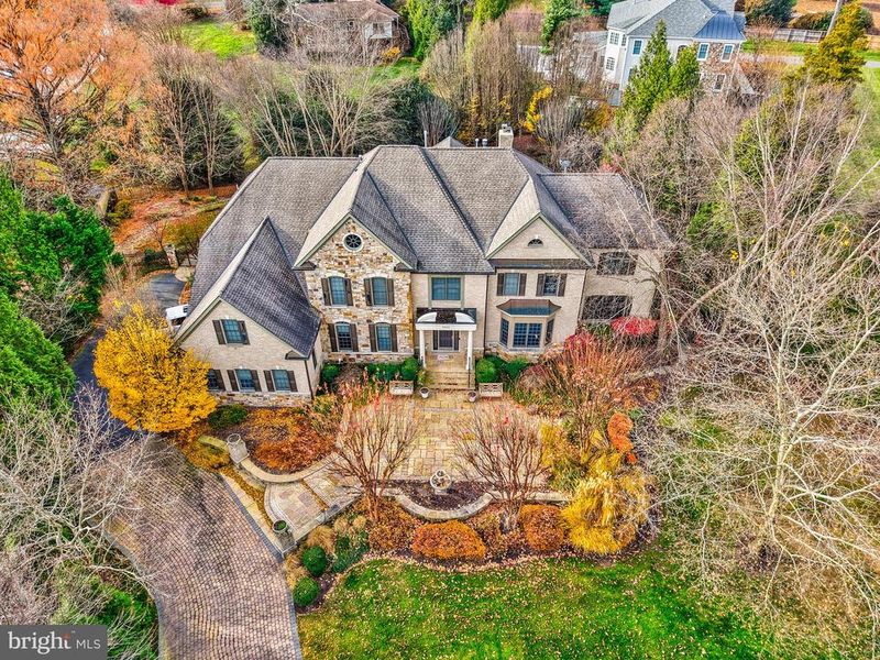 8340 Springhaven Garden Ln, Mclean, VA 22102