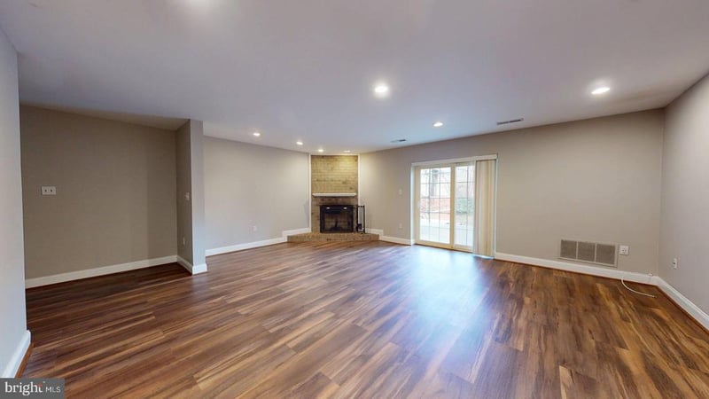 951 S Rolfe St #1, Arlington, VA 22204