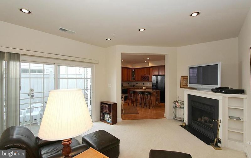 537 Longhorn CRESCENT, Rockville, MD 20850