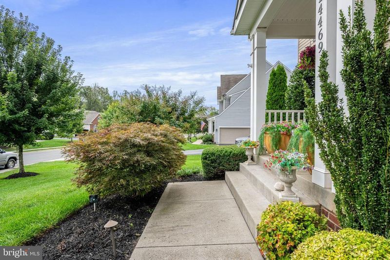 24469 Island Pool Ct, Aldie, VA 20105