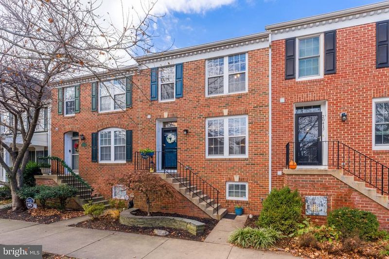 20419 Charter Oak Dr, Ashburn, VA 20147