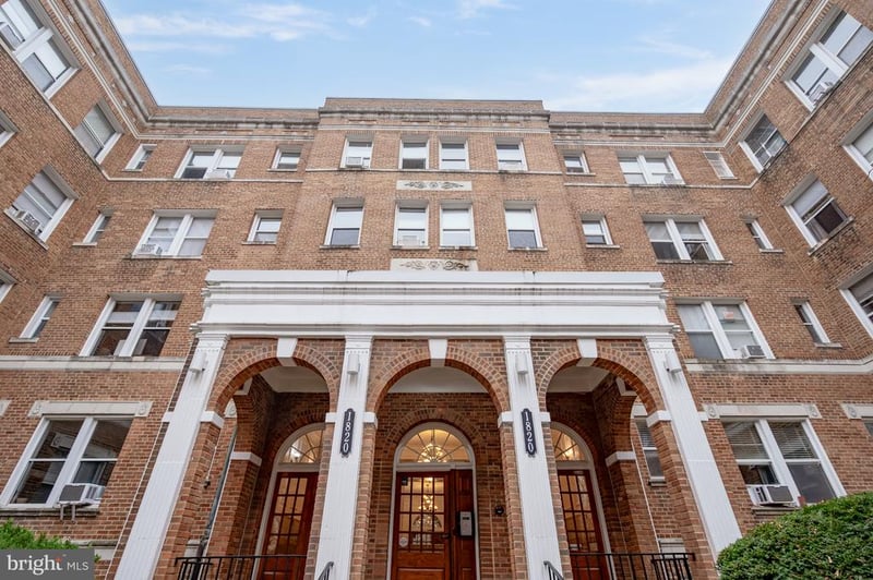 1820 Clydesdale Pl NW #411, Washington, DC 20009