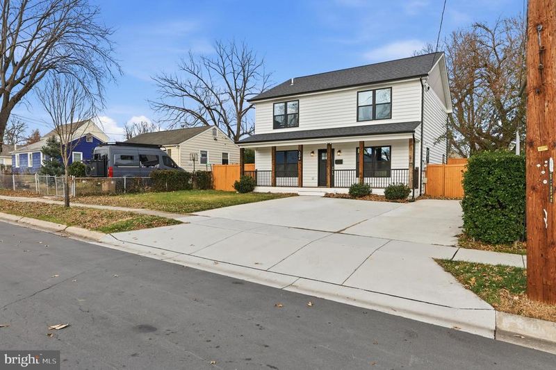 506 Pinewood Rd, Rockville, MD 20850