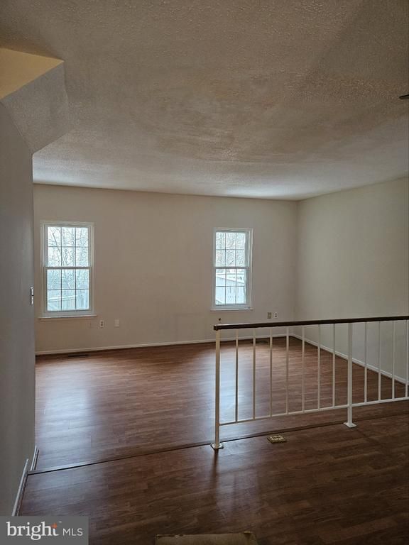 8902 Waites Way, Lorton, VA 22079