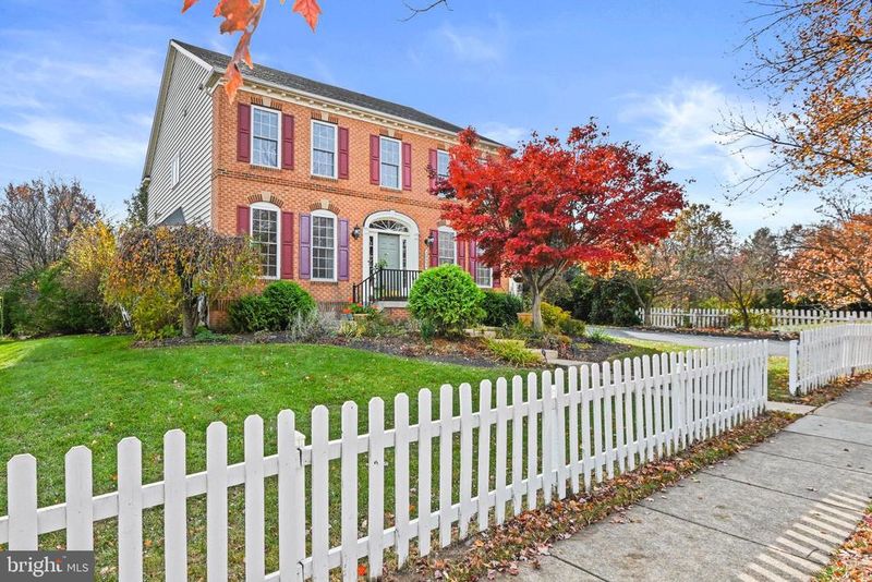 20553 Middlebury St, Ashburn, VA 20147
