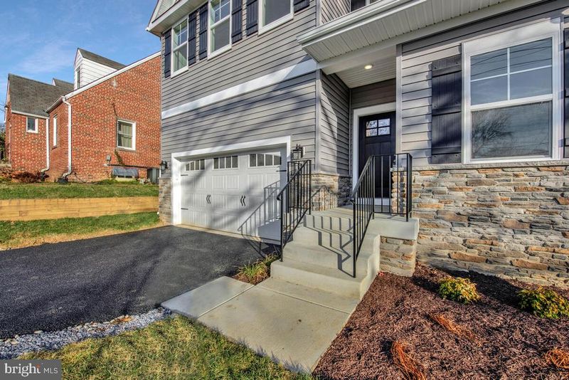 3105 Lake Ave, Cheverly, MD 20785