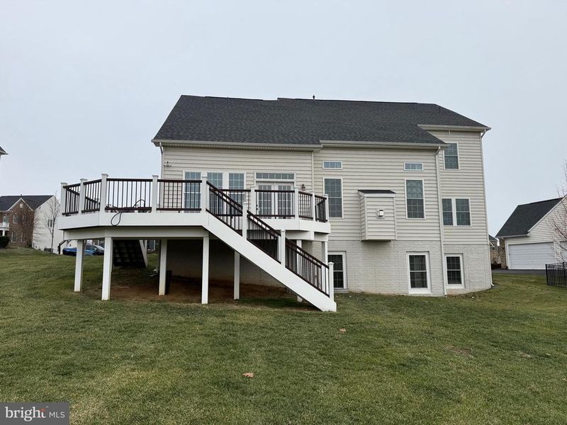 42635 Gold Thread Dr, Chantilly, VA 20152