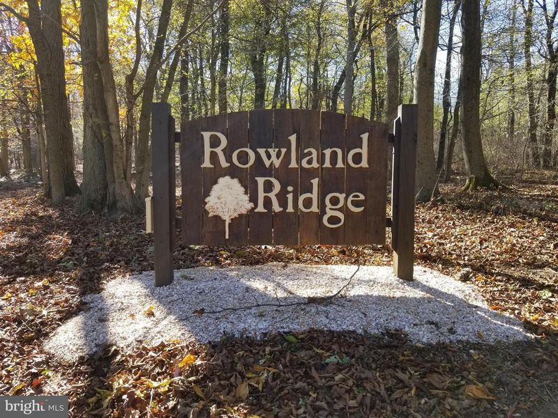 17566 Mountaintop Rd, Cascade, MD 21719