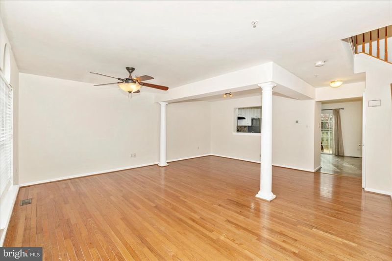 2075 Buell Dr, Frederick, MD 21702