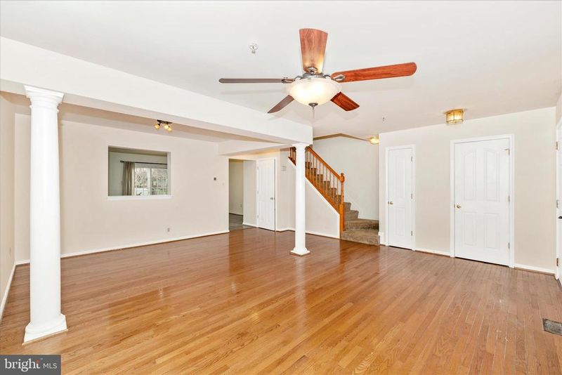 2075 Buell Dr, Frederick, MD 21702